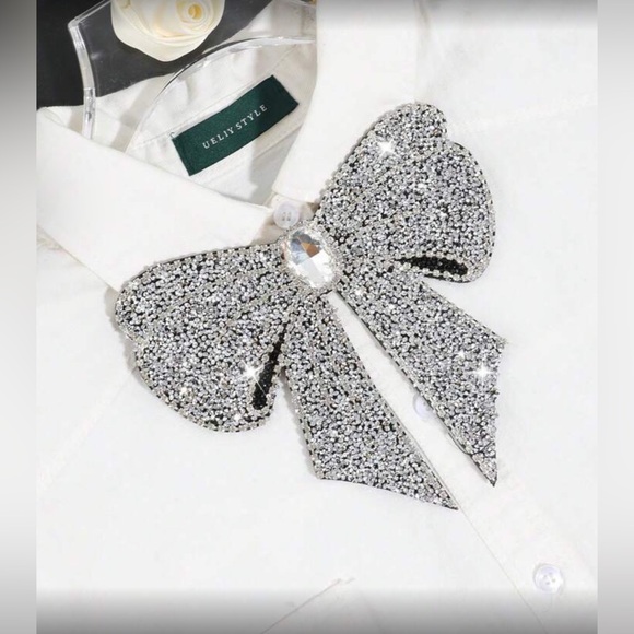 New Elegant Silver Crystal Bow Brooch